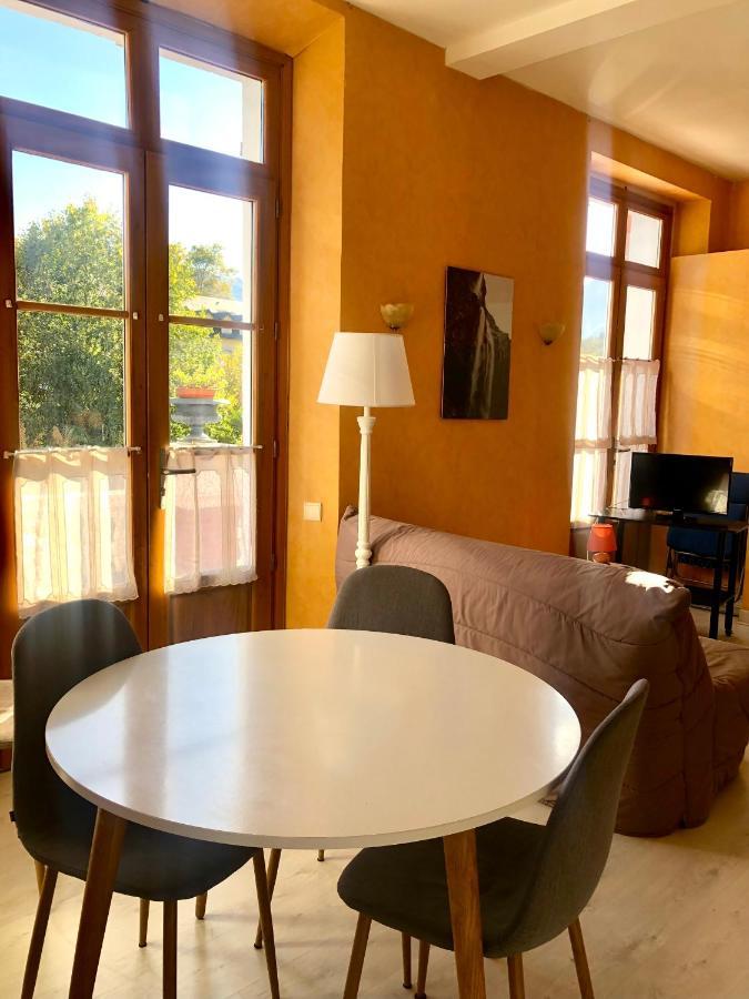 T2 Avec Terrasse Vue Hautacam Dans Villa Historique "Victoria" Argelès-Gazost Esterno foto