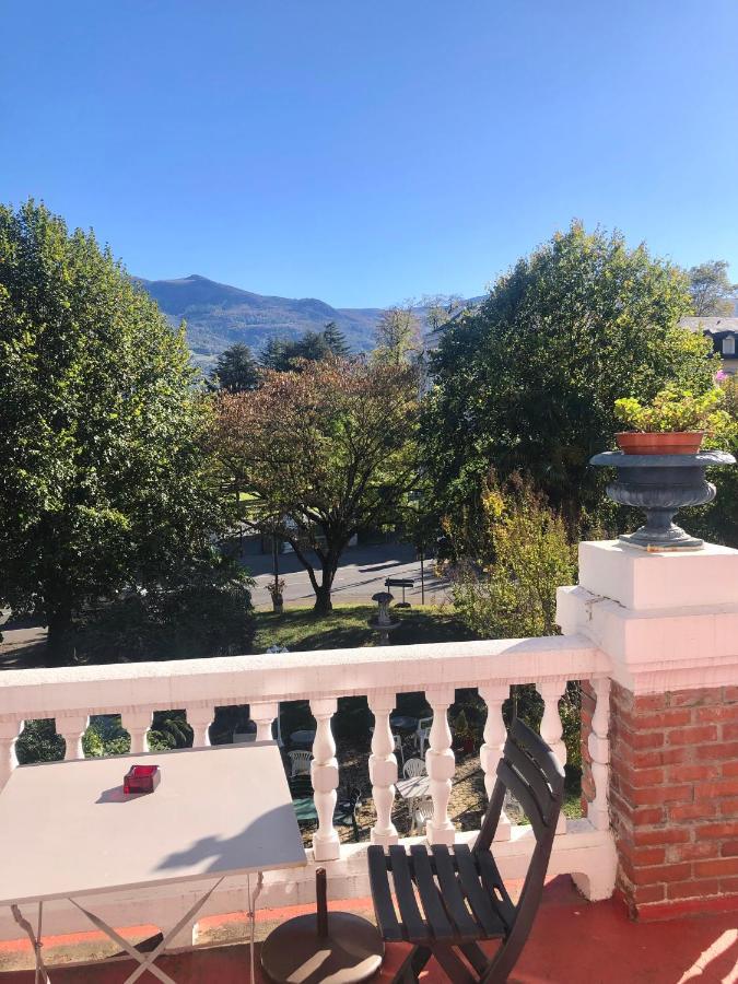 T2 Avec Terrasse Vue Hautacam Dans Villa Historique "Victoria" Argelès-Gazost Esterno foto